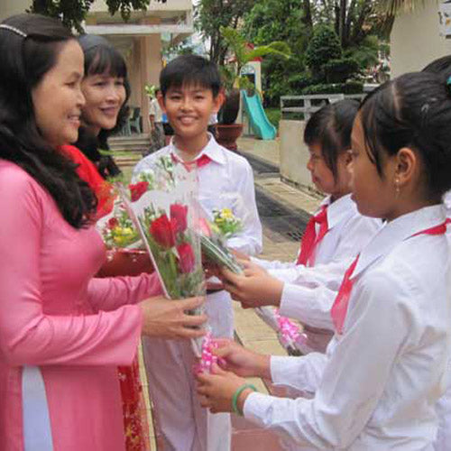 The Secret to Good Impression: Flowers for Teachers
