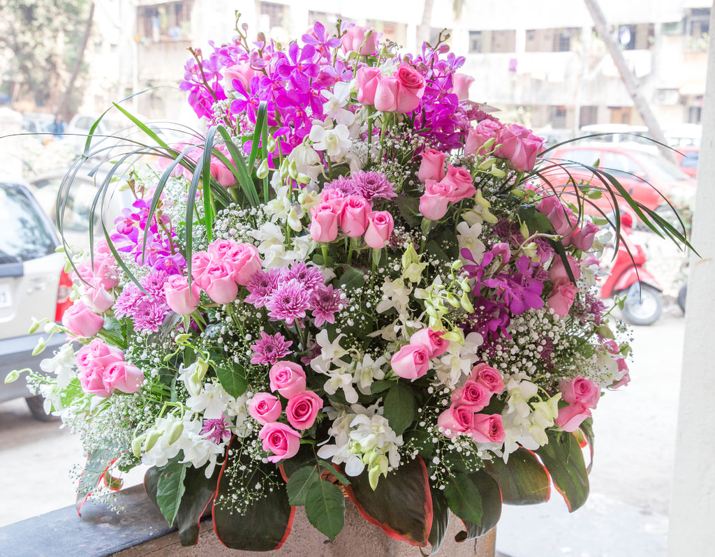 Sending Flowers online in Mumbai from anywhere now it's very easy & quick