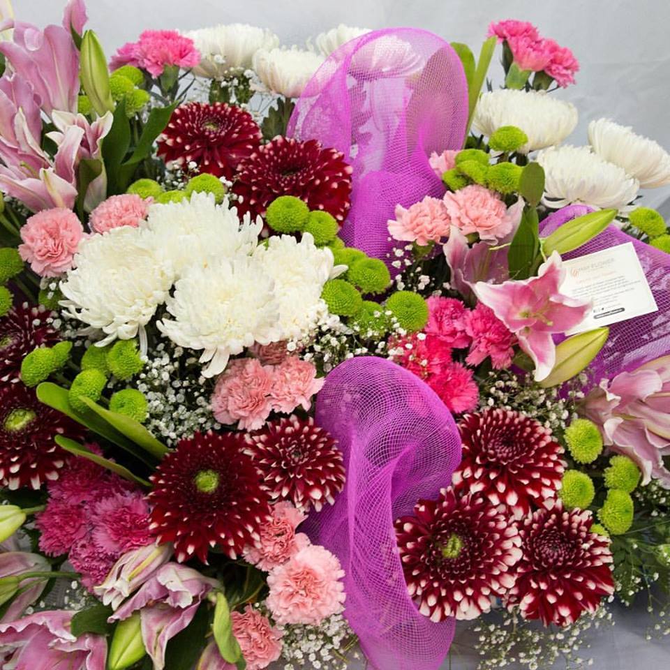 Order Birthday flowers from Dubai and send online flower to India