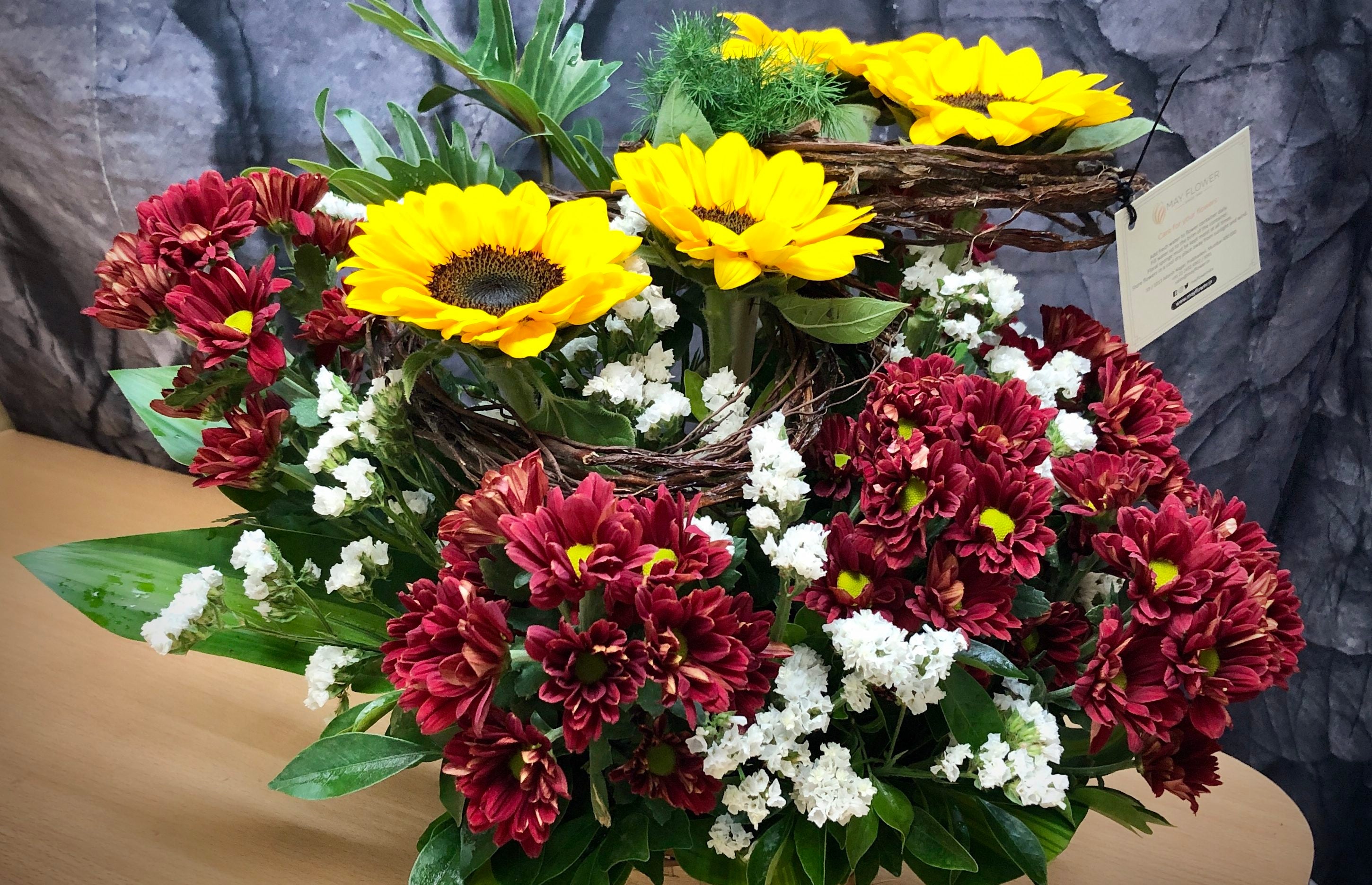 Send Congratulations flowers Bouquet