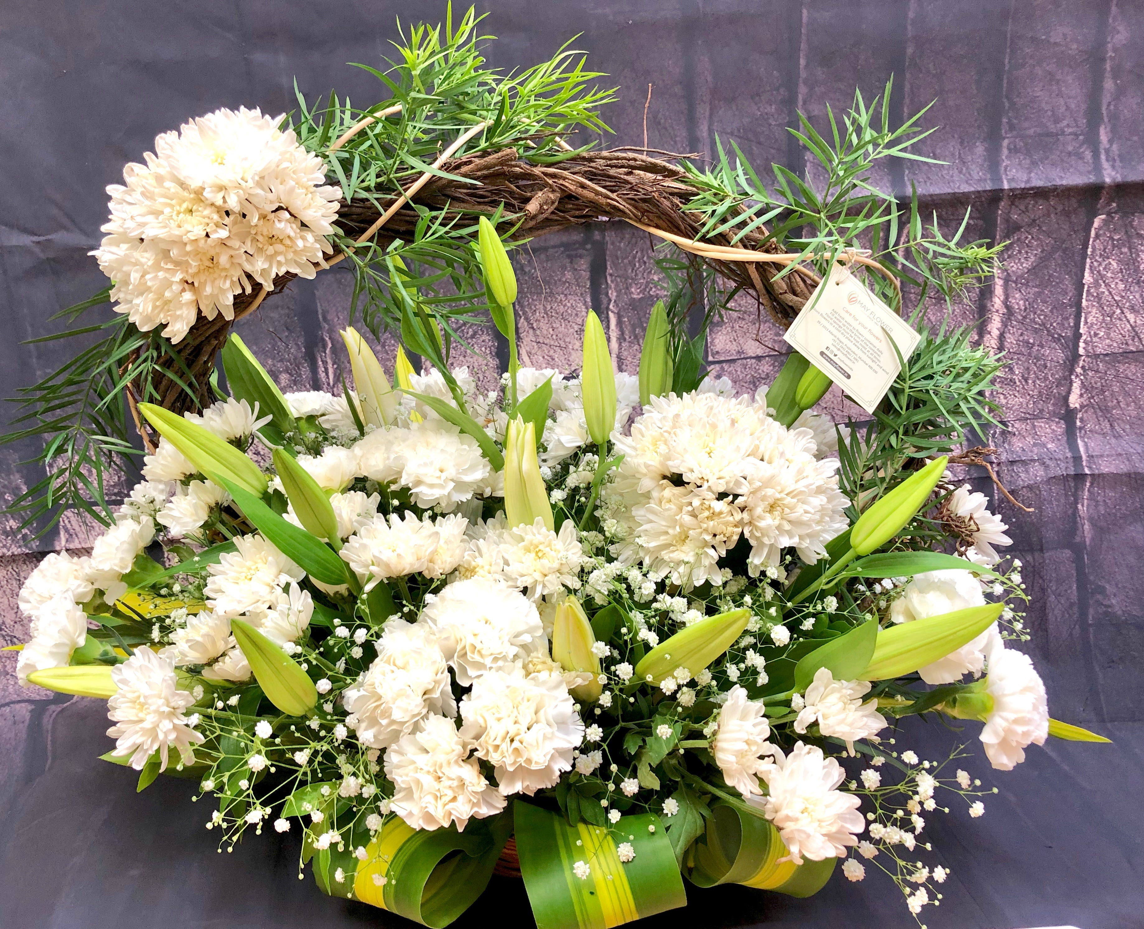 Flowers Arrangement online for Wedding Anniversary