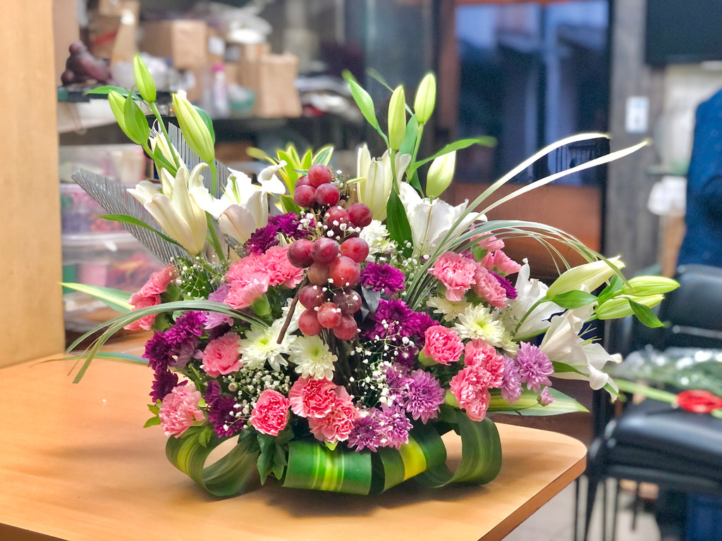 Surprise your loved ones on their birthday with online birthday flower delivery