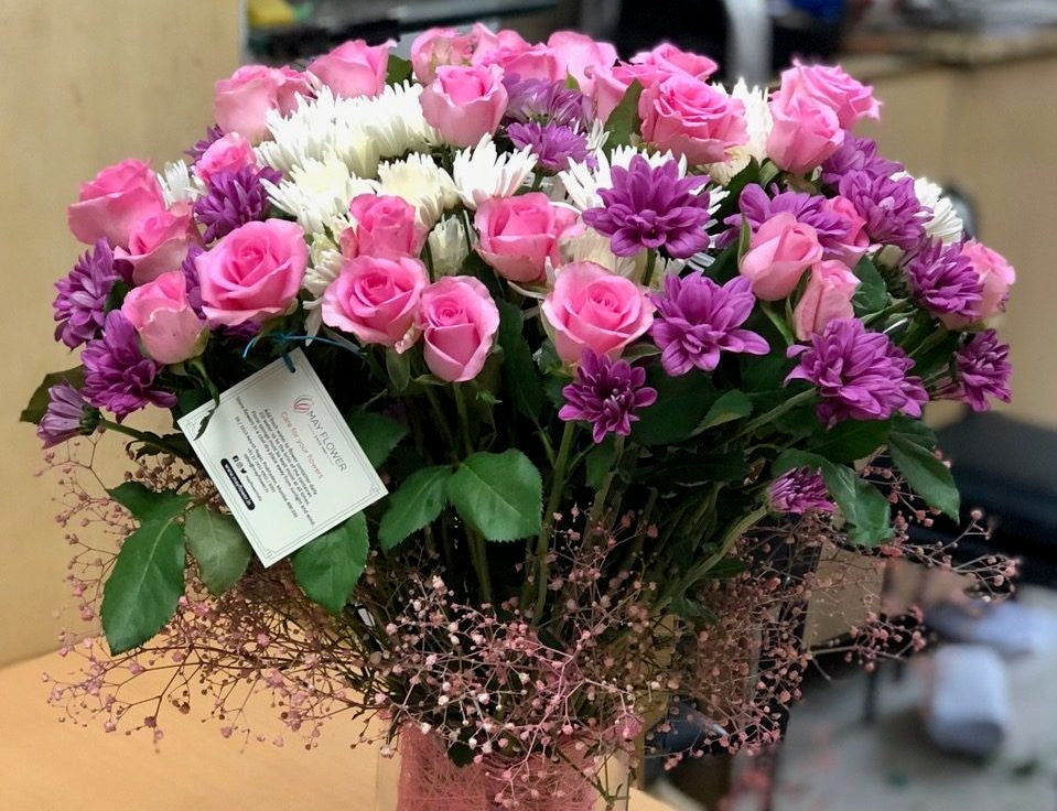 Surprise your sister with Online Flower Delivery on Raksha Bandhan Occasion