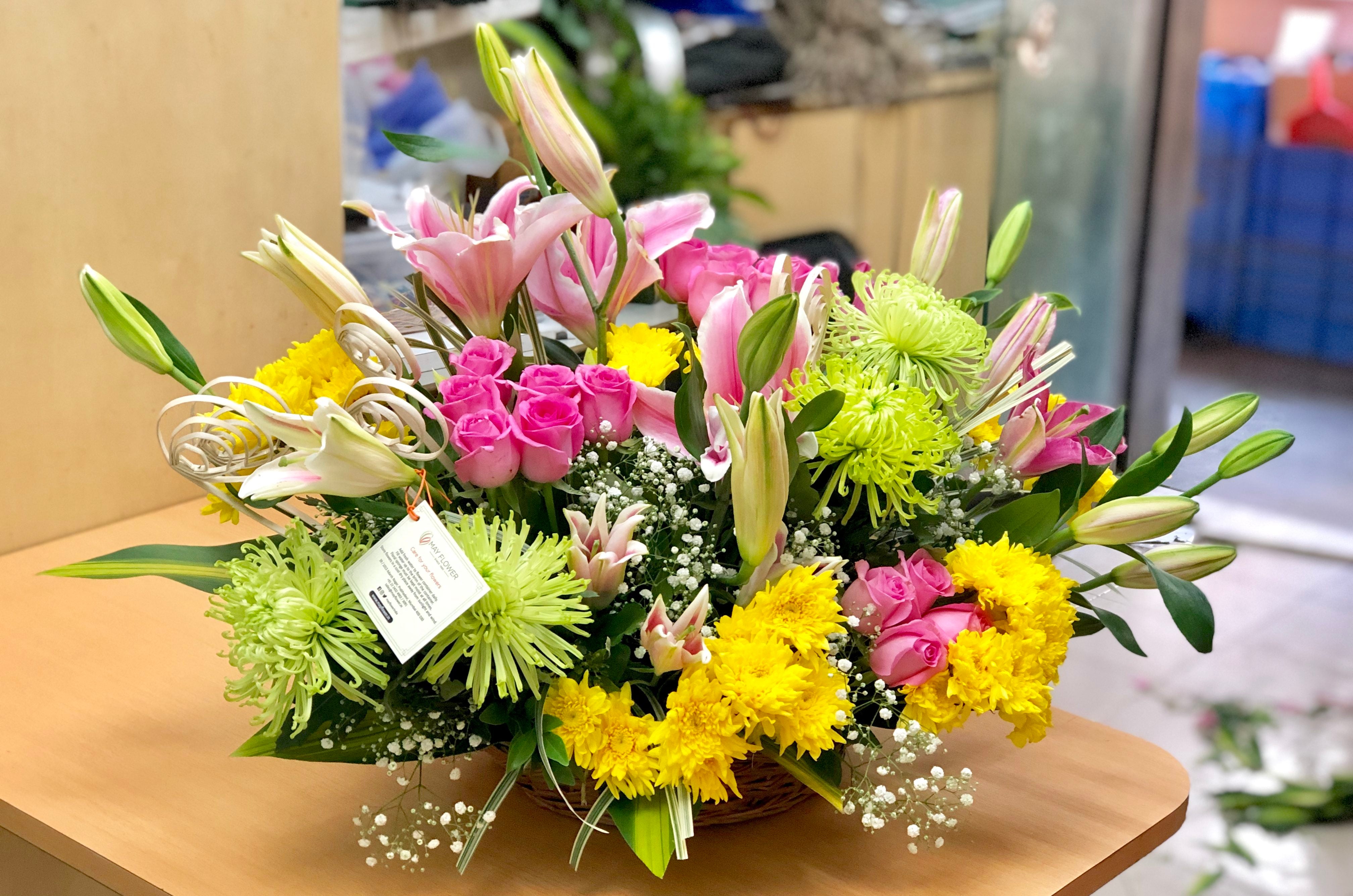 send ideal gift online in Mumbai