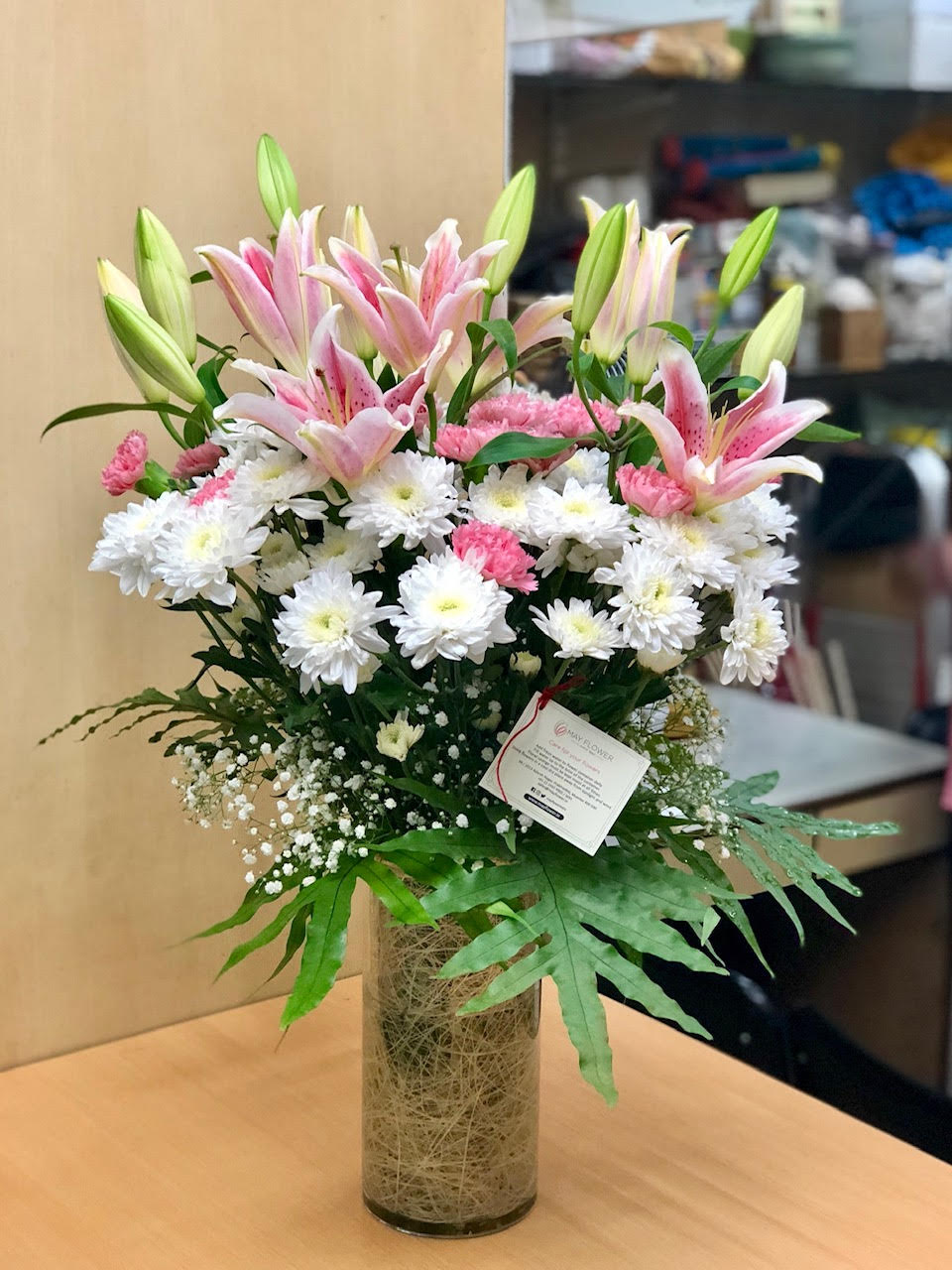 Flowers arrangement in Mumbai