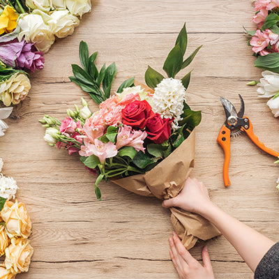 A stunning floral hand bunch being created by our florists. Fresh flowers delivered to Mumbai with same day delivery. May Flower - the leading florist in India, makes sure exotic flowers are delivered fresh everyday!