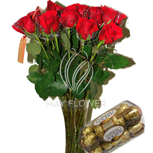 Red Rose Vase With Chocolate Main image