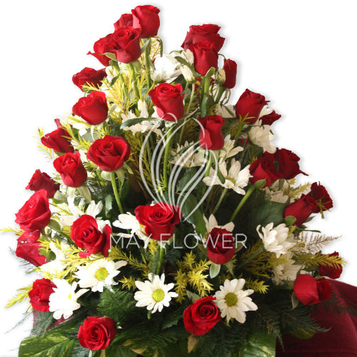 Red White Basket Main image