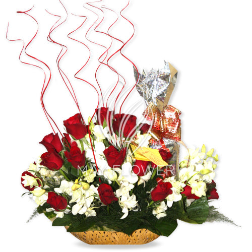 Red White Rose Basket