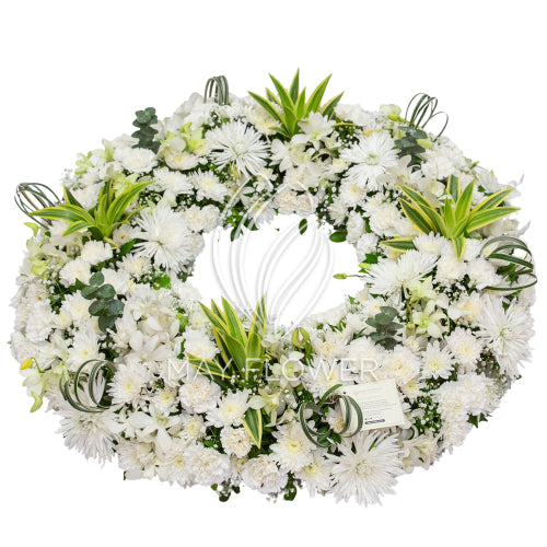 Grand Floral Wreath Secondary image