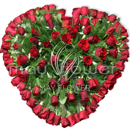Heart Shape Red Roses Main image