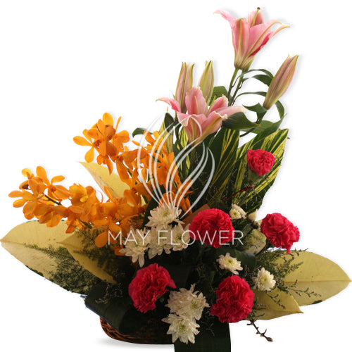 Colorful Basket Florals Main image