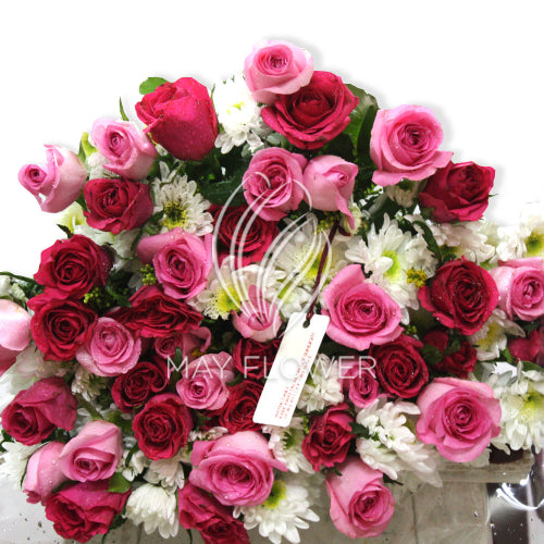 Roseate Roses Hand Bunch – May Flower