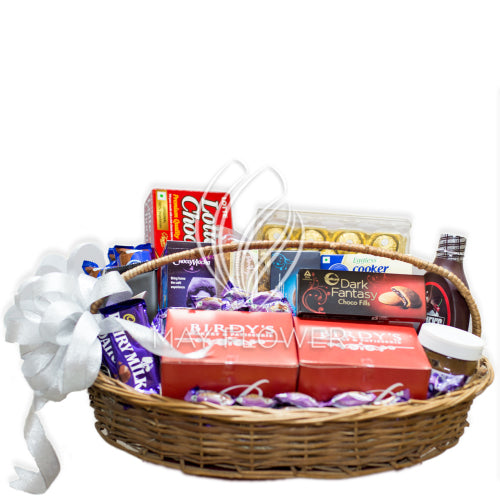 Mini Chocolate Hamper Main image