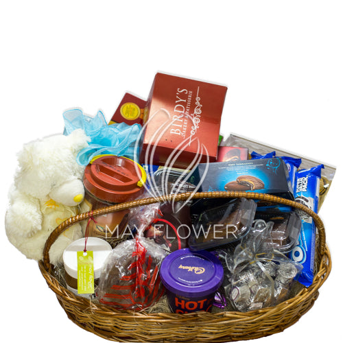 Send Healthy Dry Fruits with Chocolates Gift Hamper Online - GAL22-108194 |  Giftalove