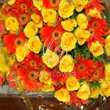 Large Roses and Gerbera Hand Bunch